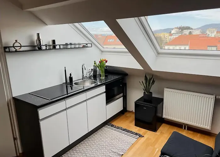 شقة Stilvolles City-apartment غراتس